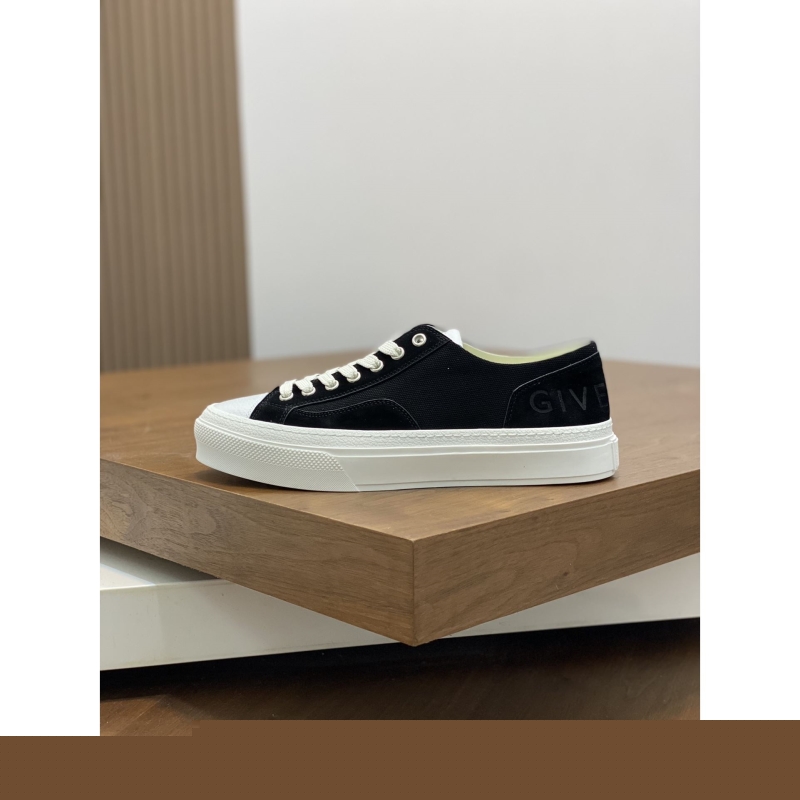 Givenchy Sneakers